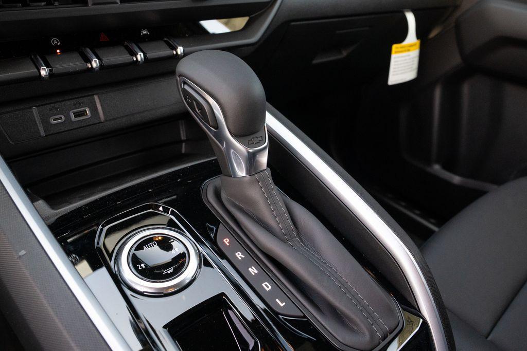 new 2025 Chevrolet Colorado car, priced at $41,994