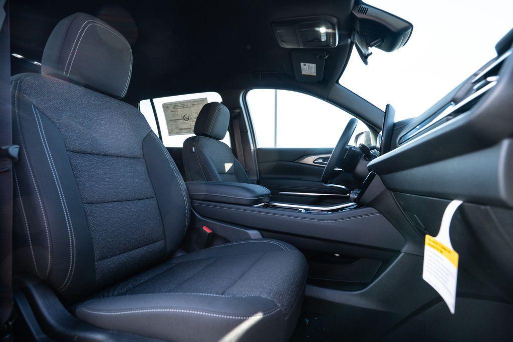 new 2026 Chevrolet Traverse car, priced at $41,532