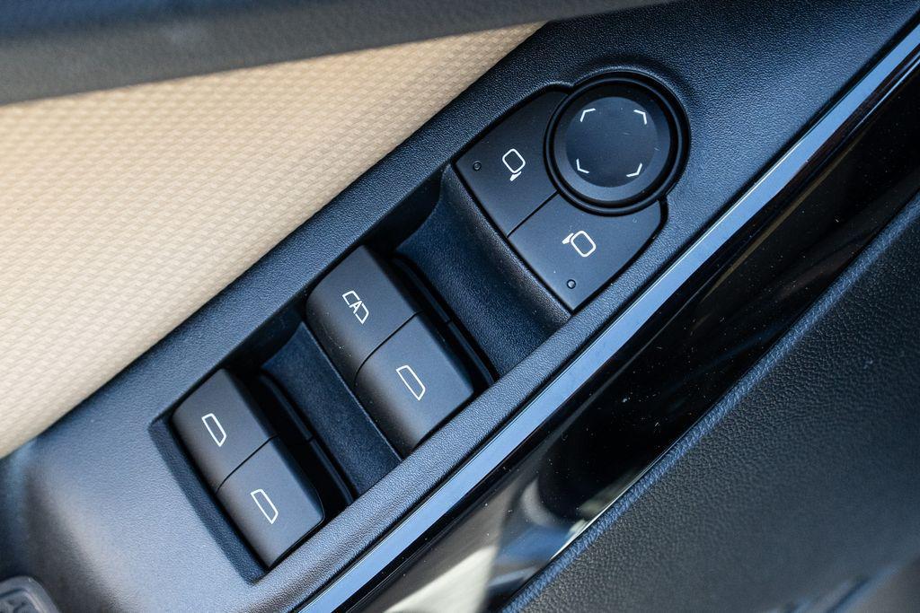 new 2026 Chevrolet Equinox car, priced at $34,195