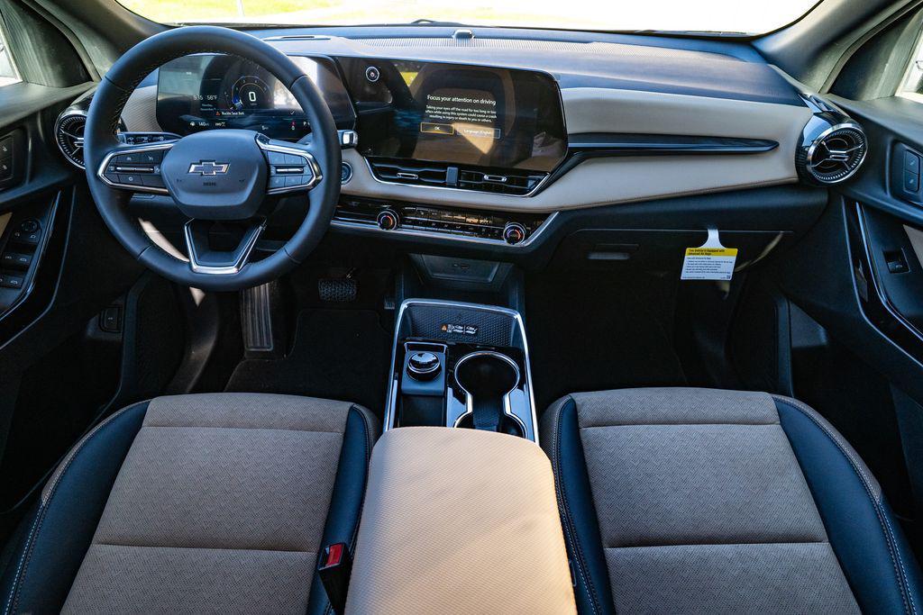 new 2026 Chevrolet Equinox car, priced at $34,195