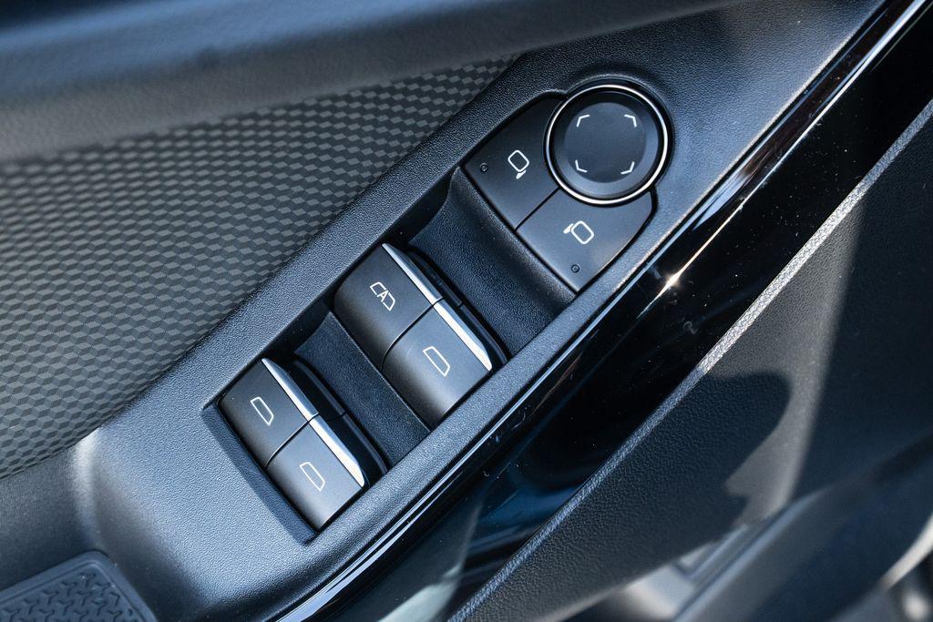 new 2026 Chevrolet Equinox car, priced at $34,195