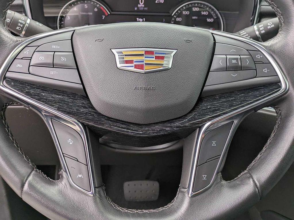 used 2022 Cadillac XT5 car, priced at $33,650
