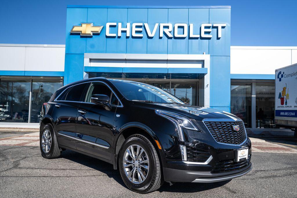 used 2022 Cadillac XT5 car, priced at $31,420