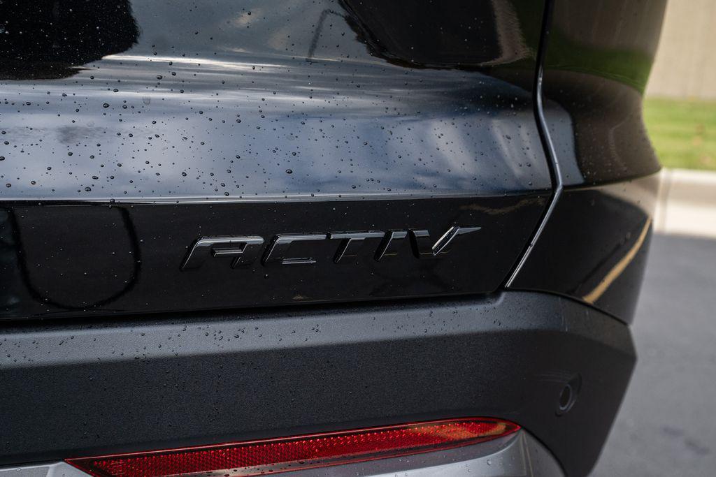 new 2026 Chevrolet Equinox car, priced at $36,273