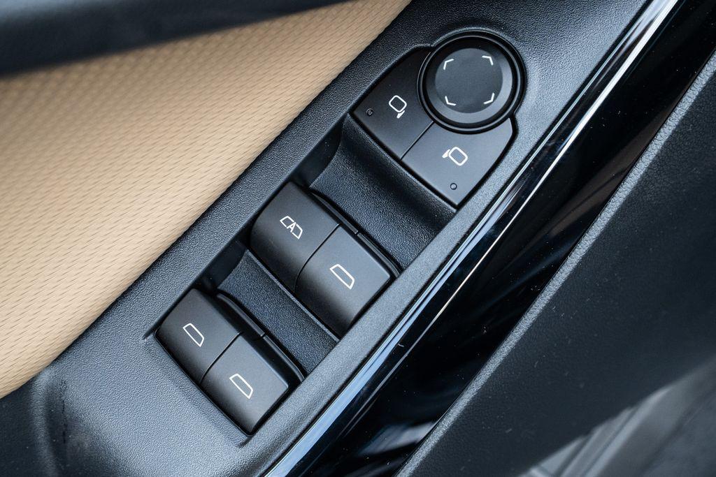 new 2026 Chevrolet Equinox car, priced at $36,273