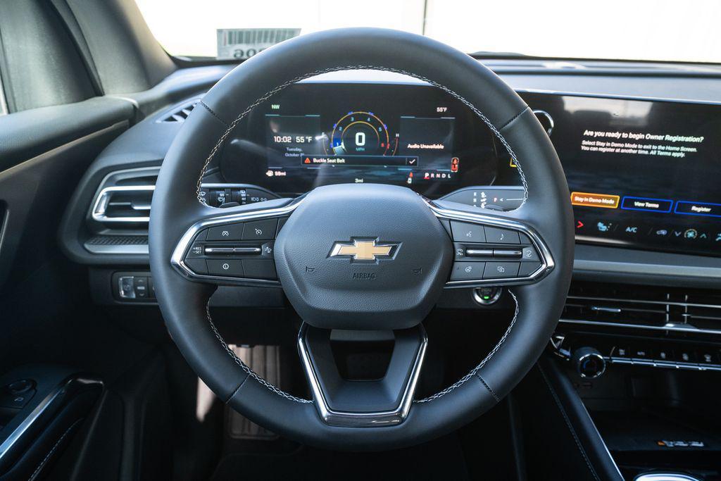 new 2026 Chevrolet Traverse car, priced at $43,713