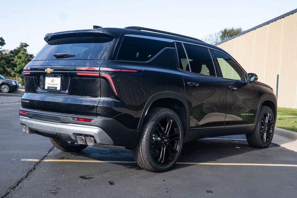 new 2026 Chevrolet Traverse car, priced at $43,713