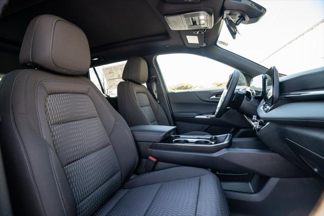 new 2025 Chevrolet Equinox car, priced at $32,411
