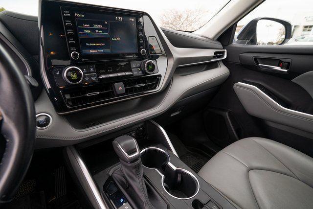 used 2020 Toyota Highlander car, priced at $26,988