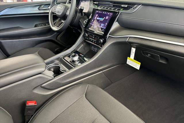 new 2025 Jeep Grand Cherokee car, priced at $41,420