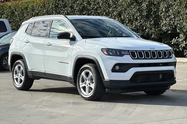 new 2024 Jeep Compass car, priced at $30,999