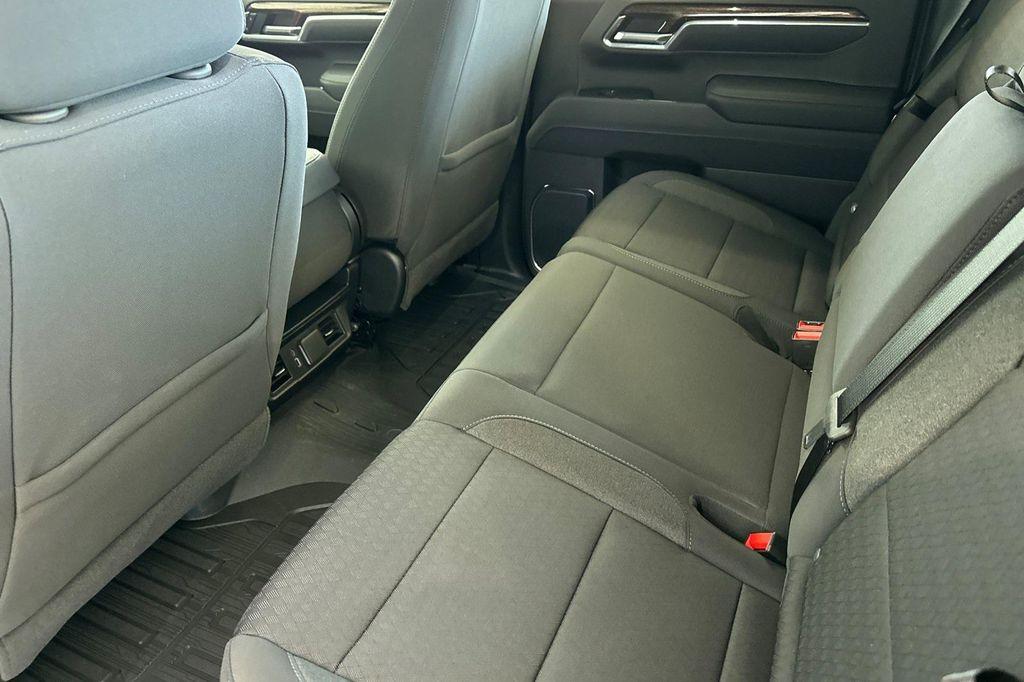 new 2026 GMC Sierra 1500 car, priced at $47,206