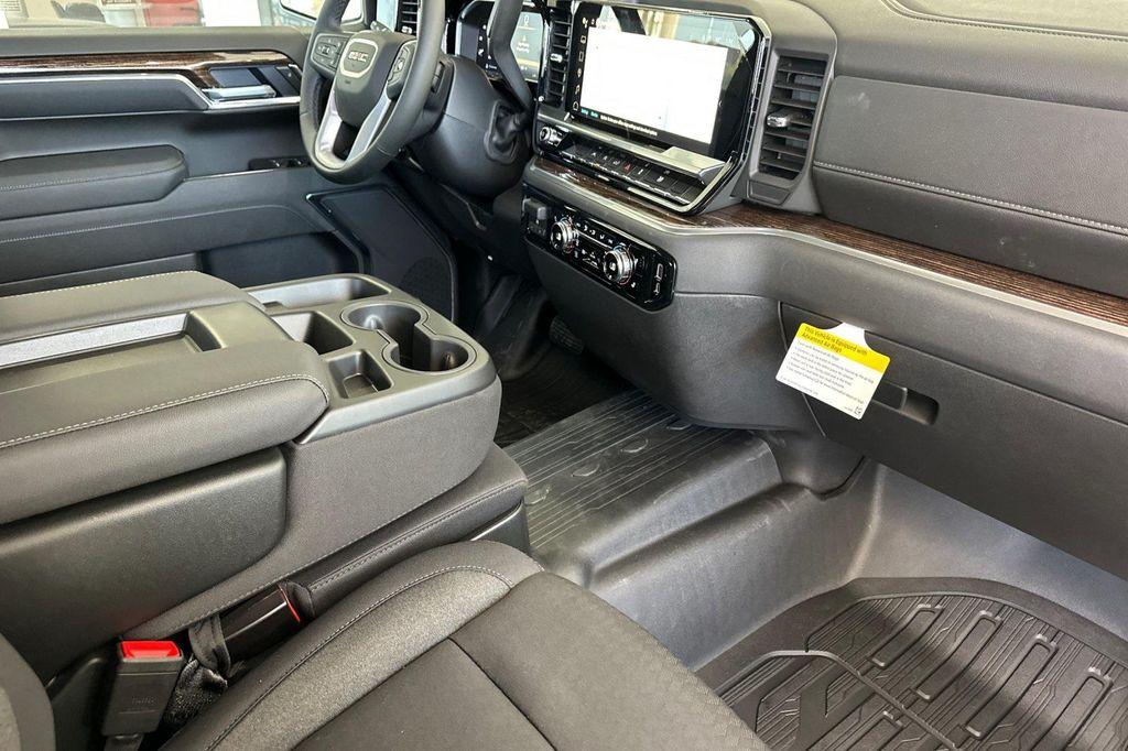 new 2026 GMC Sierra 1500 car, priced at $47,206