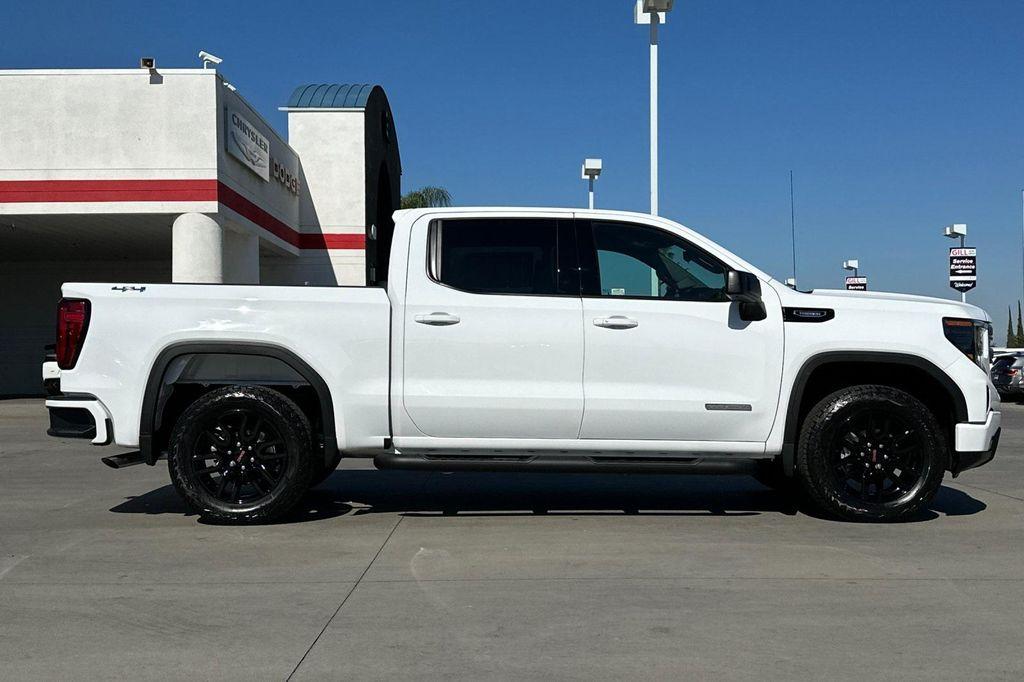 new 2026 GMC Sierra 1500 car, priced at $47,206