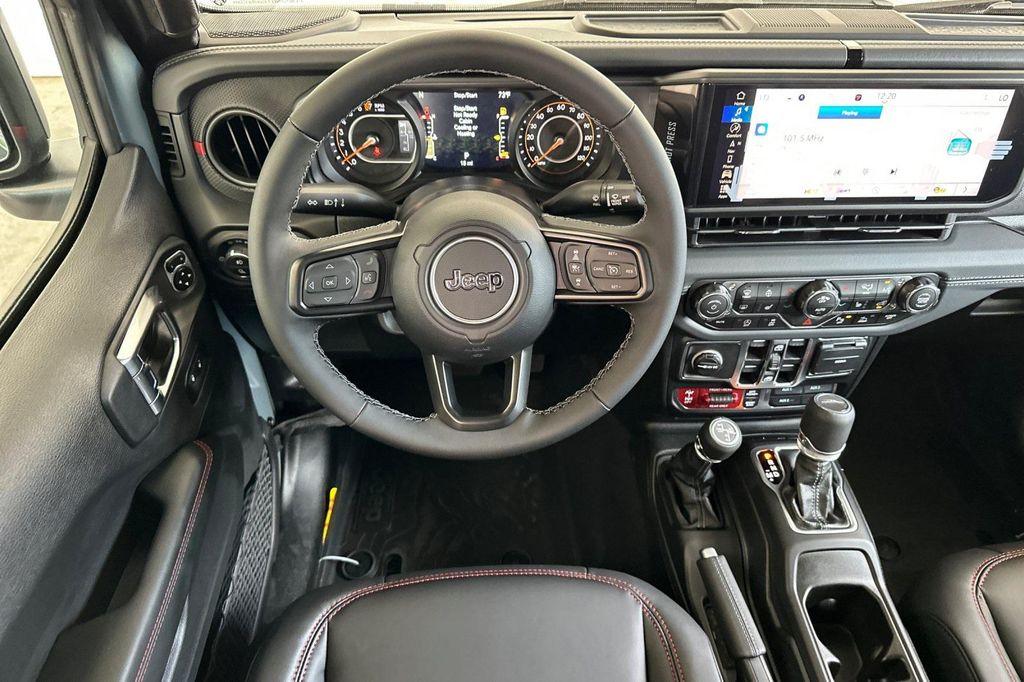 new 2025 Jeep Gladiator car, priced at $60,010