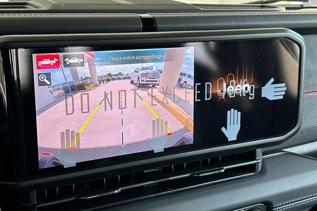 new 2025 Jeep Gladiator car, priced at $60,010