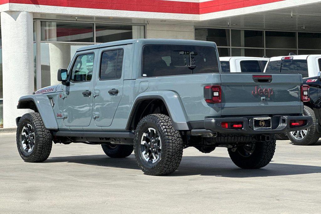 new 2025 Jeep Gladiator car, priced at $60,010