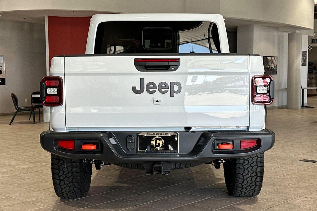 new 2025 Jeep Gladiator car, priced at $47,000
