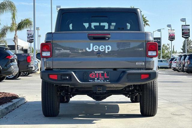 new 2022 Jeep Gladiator car, priced at $39,987