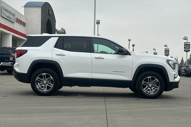 new 2025 GMC Terrain car, priced at $32,800