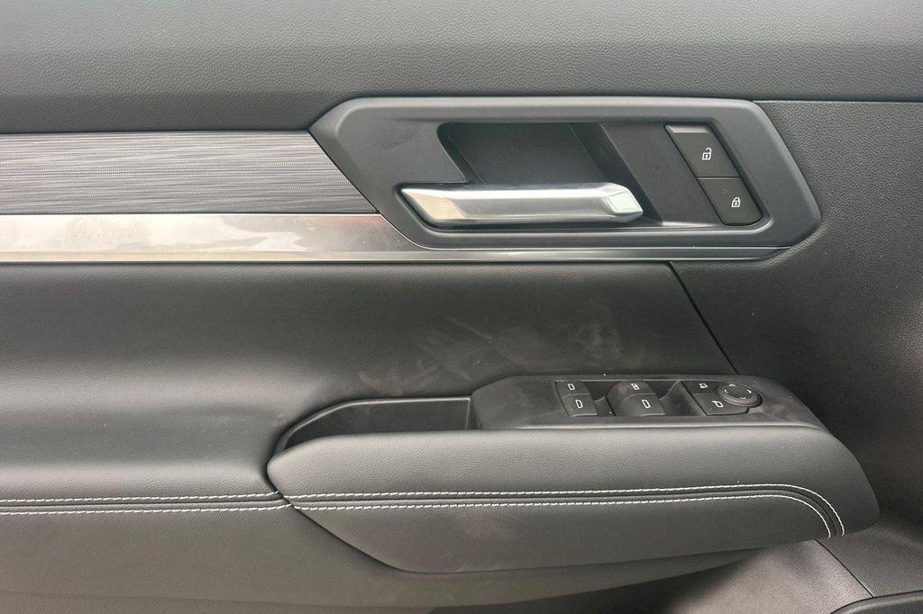 new 2025 GMC Terrain car, priced at $31,000