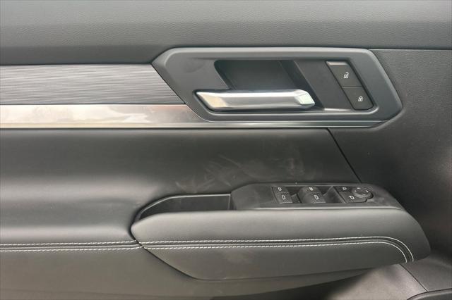 new 2025 GMC Terrain car, priced at $32,800