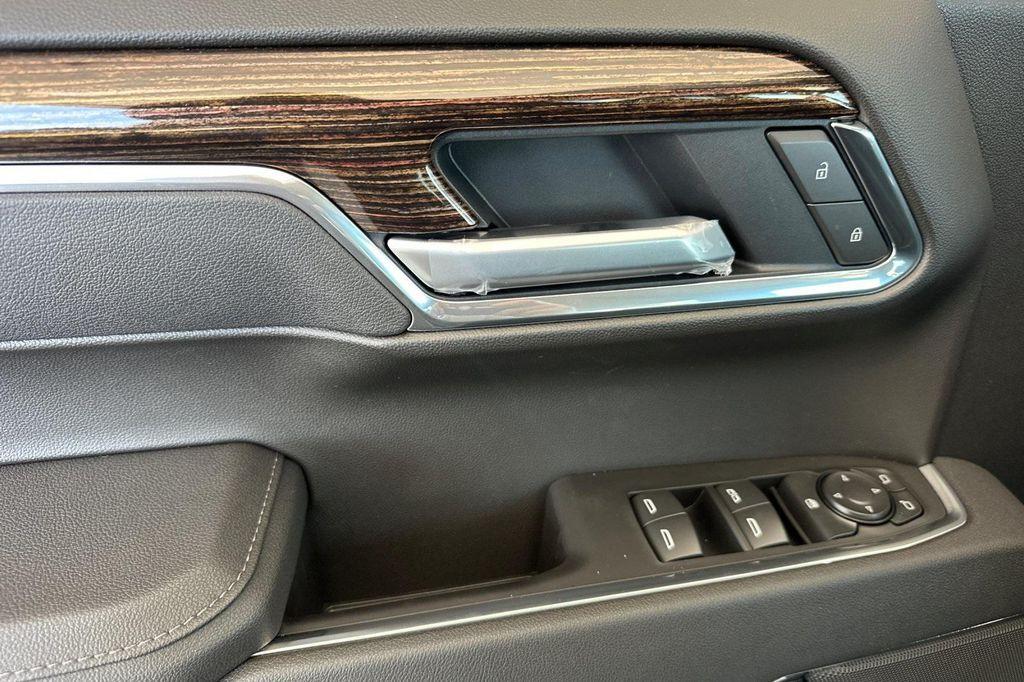 new 2026 GMC Sierra 1500 car, priced at $47,206