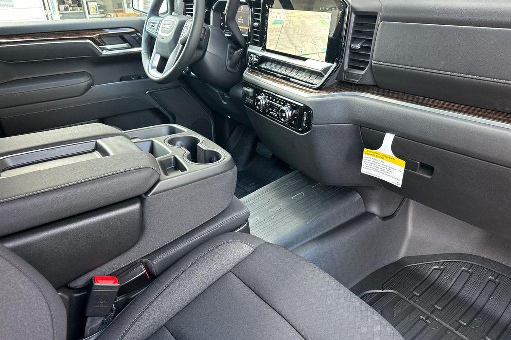 new 2026 GMC Sierra 1500 car, priced at $47,701