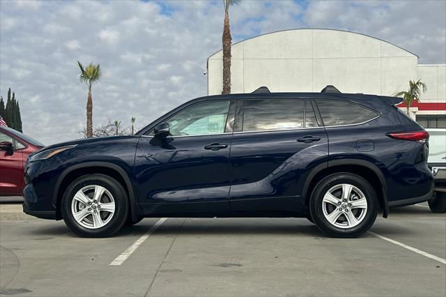 used 2021 Toyota Highlander car, priced at $31,314