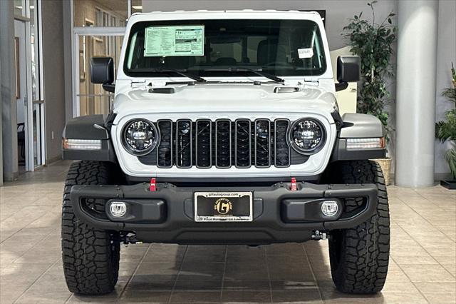 new 2025 Jeep Gladiator car, priced at $51,975