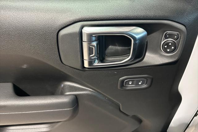 new 2025 Jeep Gladiator car, priced at $51,975