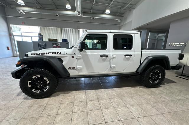 new 2025 Jeep Gladiator car, priced at $51,975