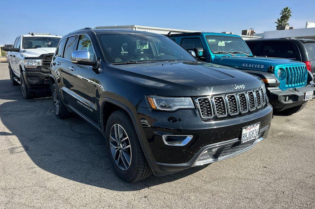 used 2017 Jeep Grand Cherokee car, priced at $14,449