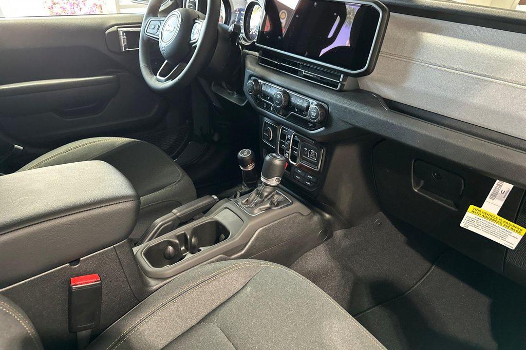 new 2025 Jeep Wrangler car, priced at $47,011