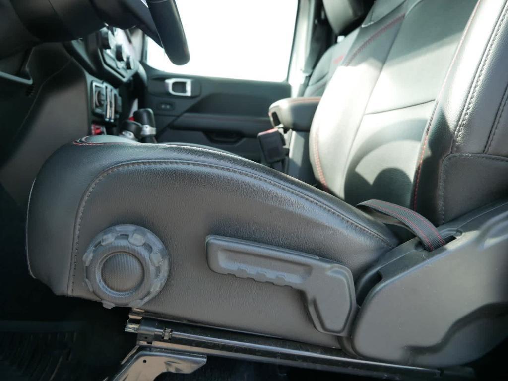 used 2021 Jeep Gladiator car, priced at $34,994