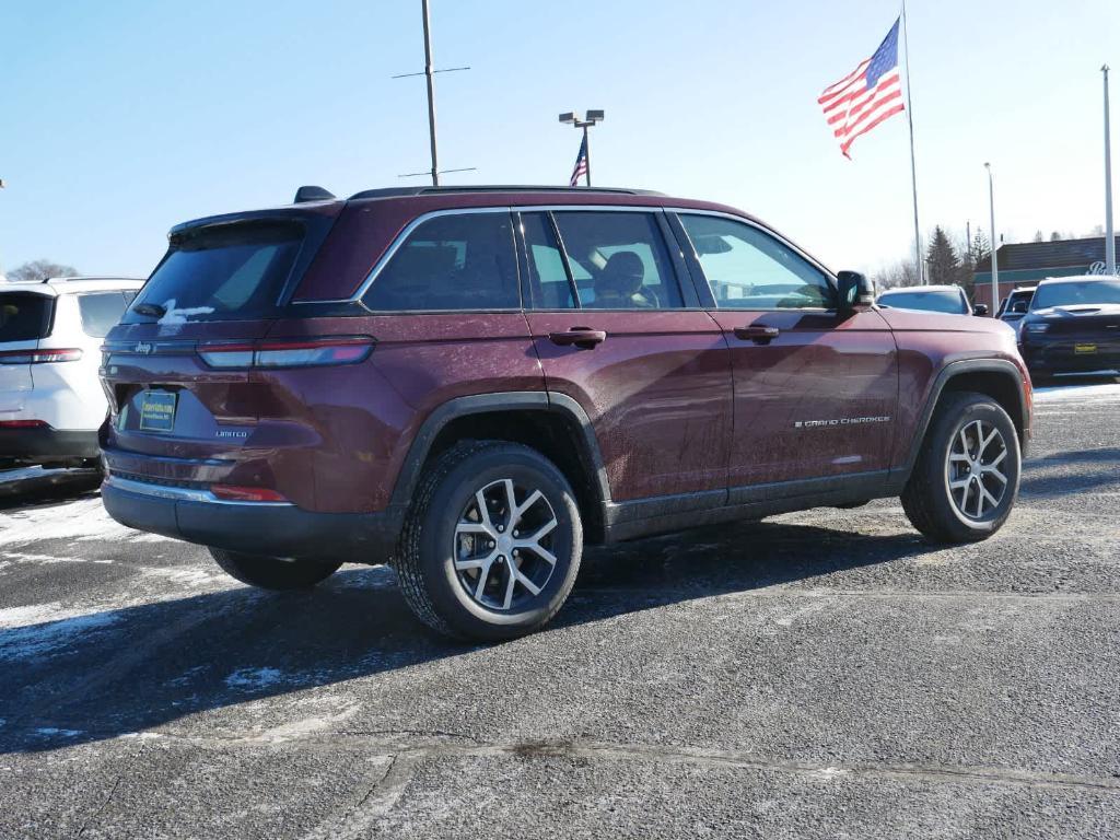 new 2025 Jeep Grand Cherokee car, priced at $44,640