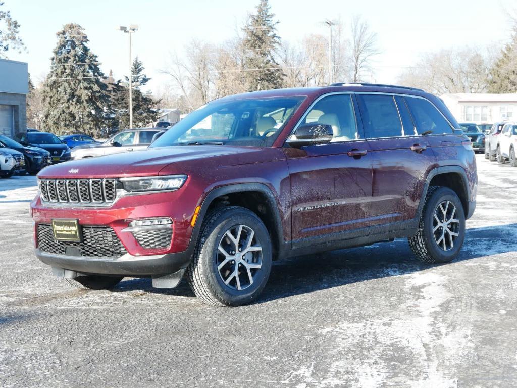 new 2025 Jeep Grand Cherokee car, priced at $44,640