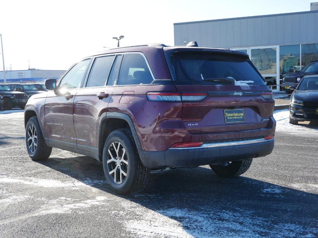 new 2025 Jeep Grand Cherokee car, priced at $44,640