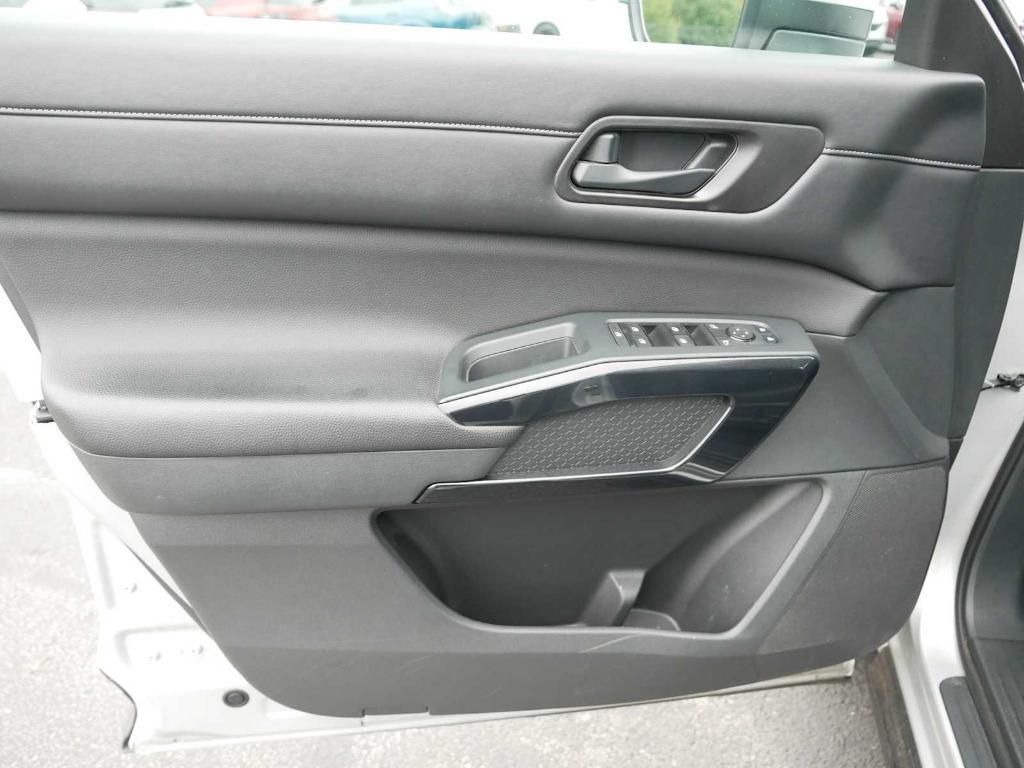 used 2023 Nissan Pathfinder car, priced at $25,884