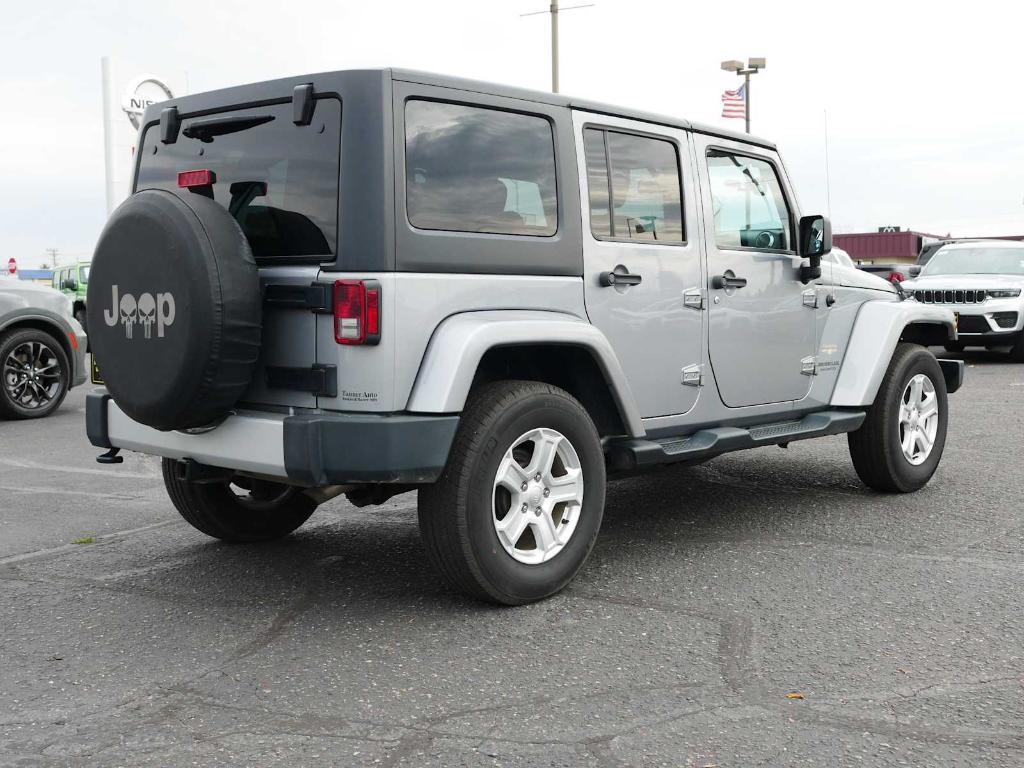 used 2015 Jeep Wrangler Unlimited car, priced at $17,893
