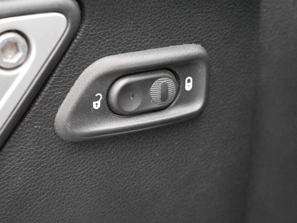 used 2015 Jeep Wrangler Unlimited car, priced at $17,893