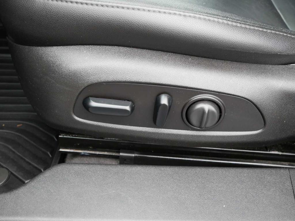 used 2018 Chevrolet Malibu Hybrid car, priced at $15,990