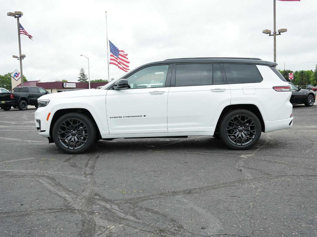 new 2025 Jeep Grand Cherokee L car, priced at $65,921