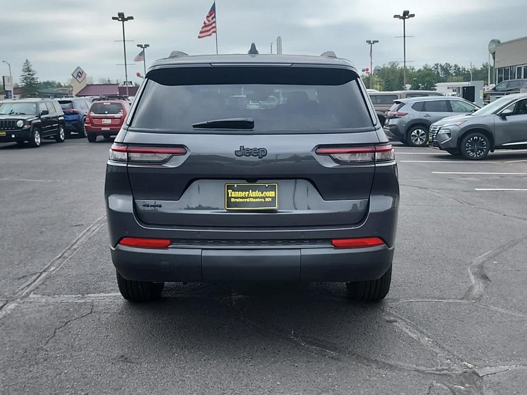 new 2024 Jeep Grand Cherokee L car, priced at $42,471