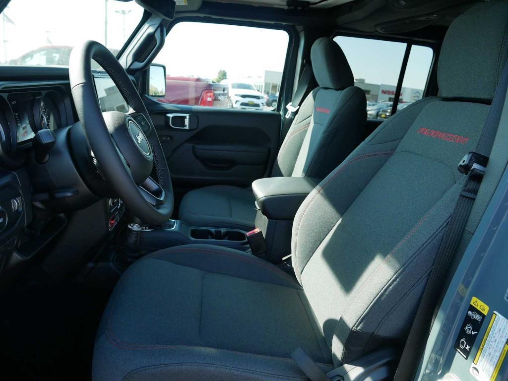 new 2025 Jeep Wrangler car, priced at $61,590