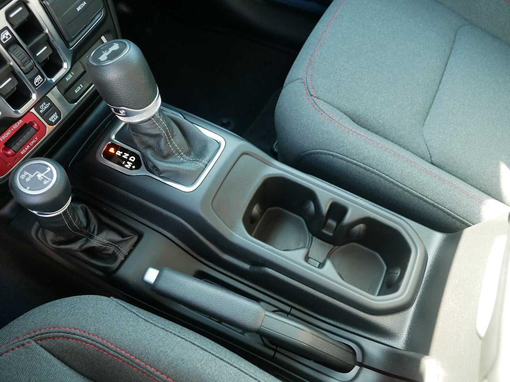 new 2025 Jeep Wrangler car, priced at $61,590