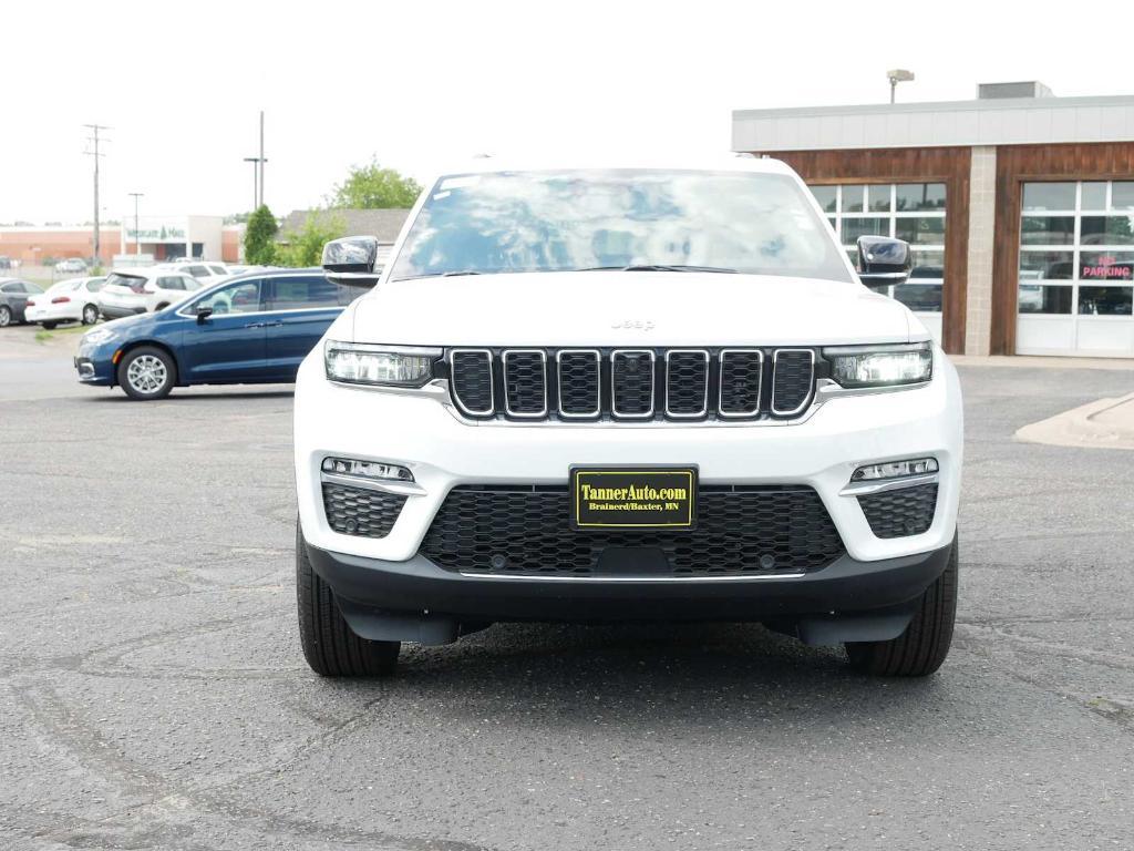 new 2025 Jeep Grand Cherokee car, priced at $47,996