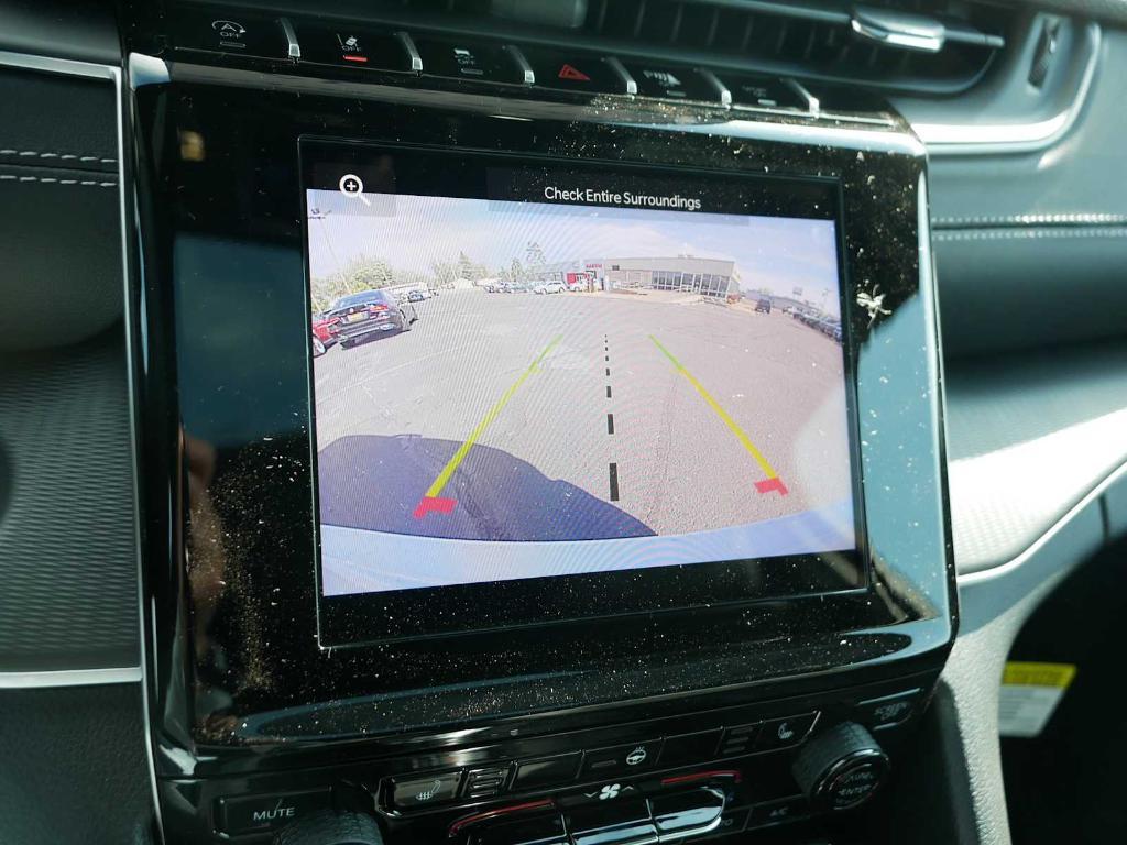 new 2025 Jeep Grand Cherokee car, priced at $44,999