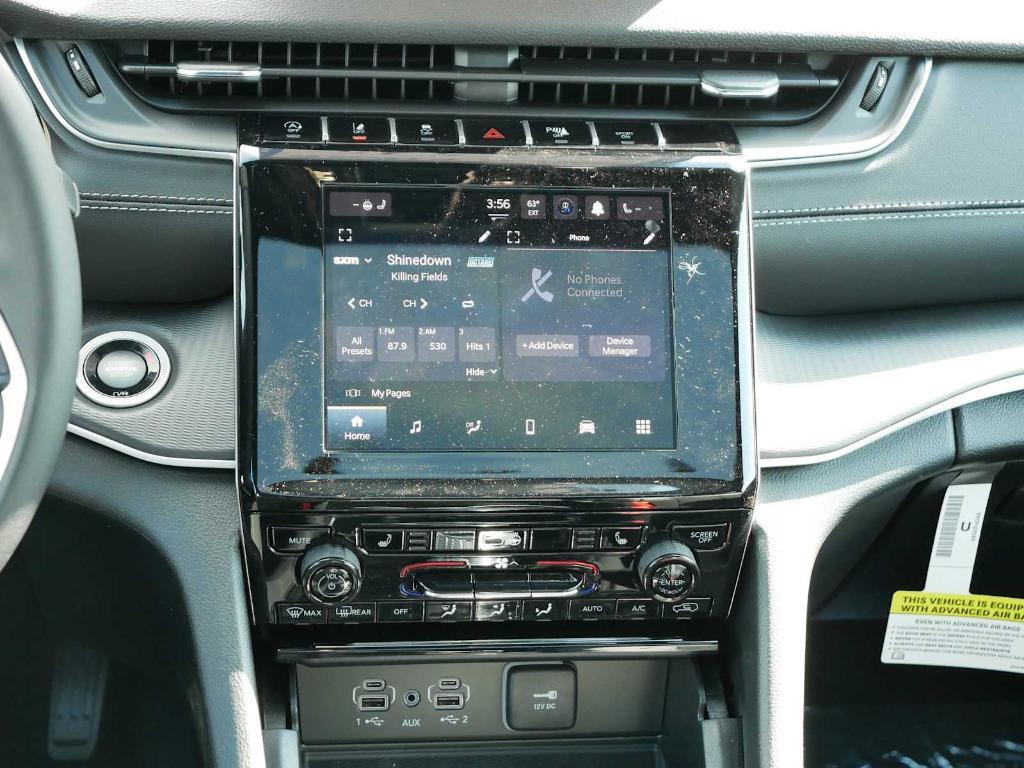 new 2025 Jeep Grand Cherokee car, priced at $44,999