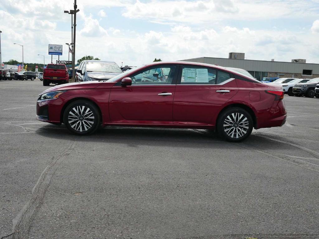 used 2023 Nissan Altima car, priced at $23,444